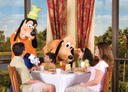 Wyndham Lake Buena Vista Resort - Disney Character Breakfast