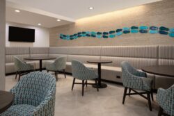 DoubleTree Suites DSRAH Flip Flop Lounge