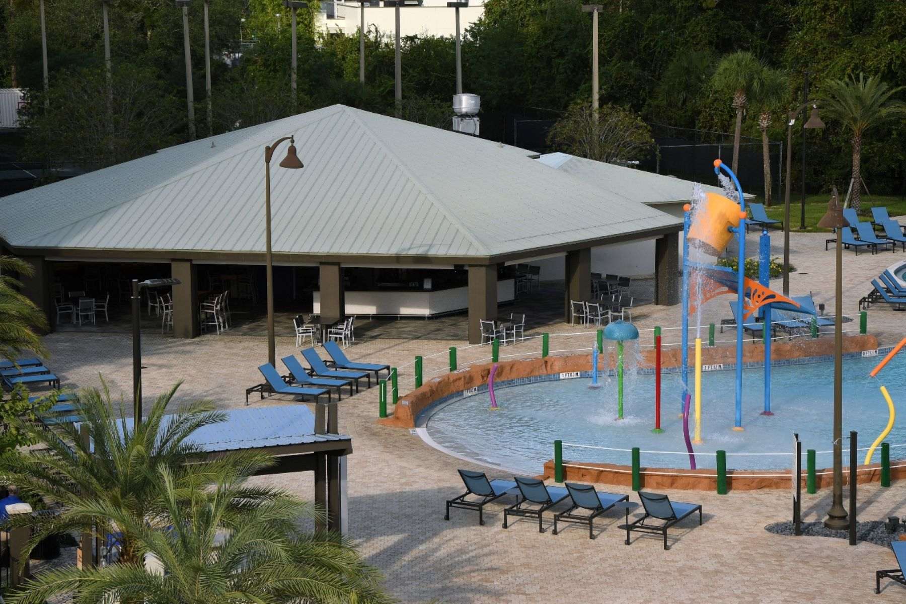 Wyndham Garden Lake Buena Vista – Disney Springs® Resort Area Oasis Restaurant Exterior Wyndham Garden Lake Buena Vista – Disney Springs® Resort Area Oasis Restaurant Exterior