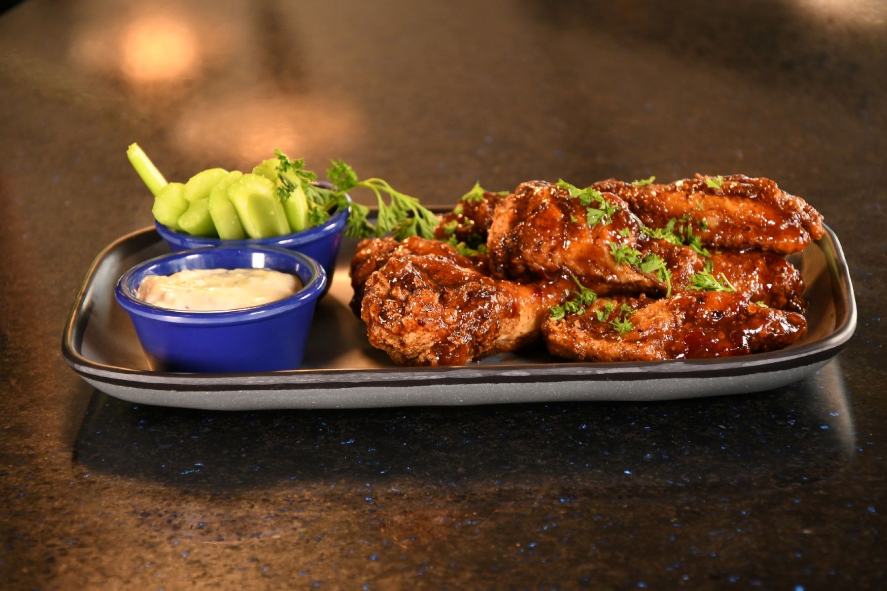 Wyndham Garden Lake Buena Vista – Disney Springs® Resort Area Dining Oasis Restaurant Chicken Wings