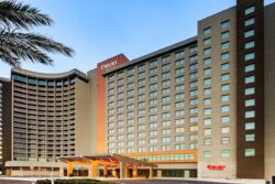 Drury Plaza Hotel Orlando – Disney Springs® Area