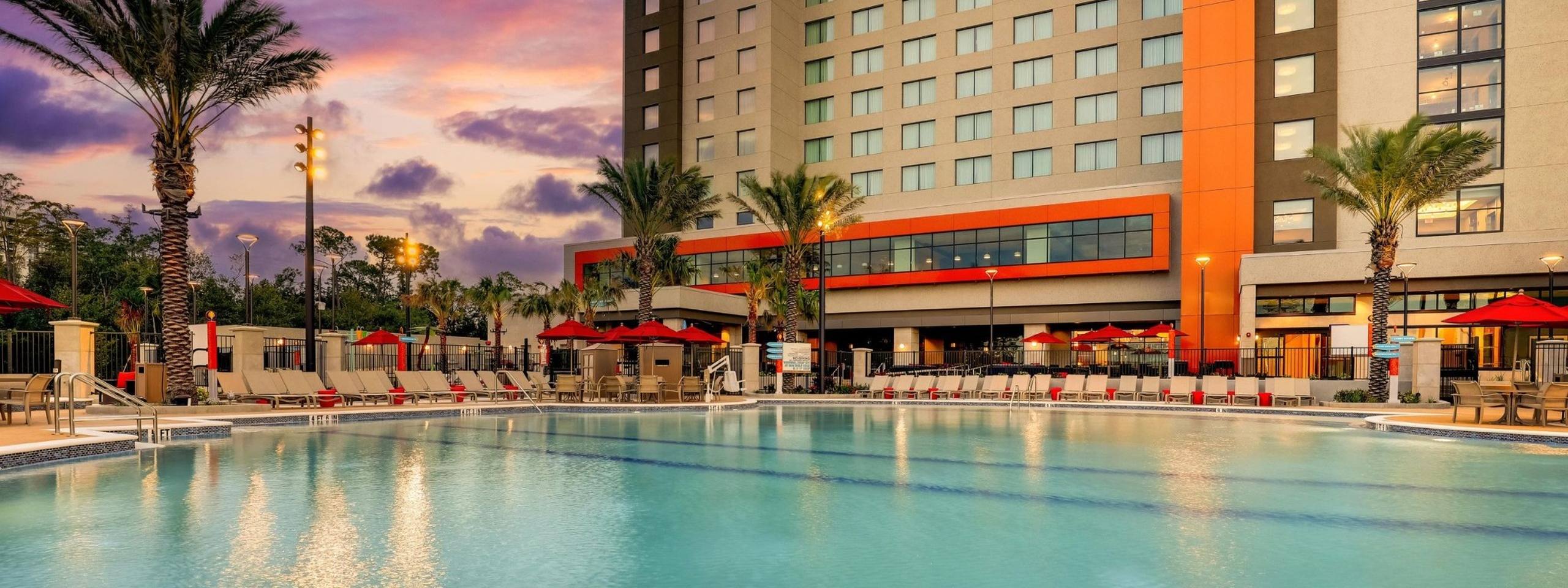 Drury Plaza Hotel pool