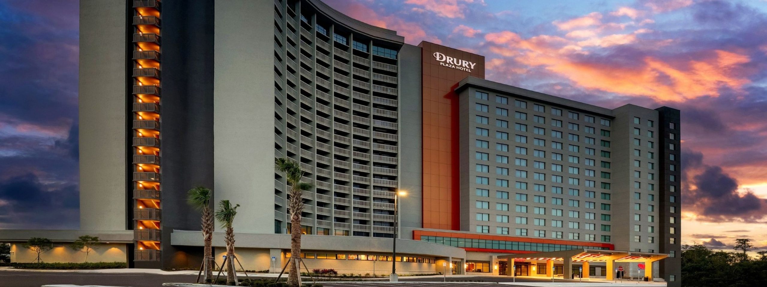 Drury Plaza Hotel exterior