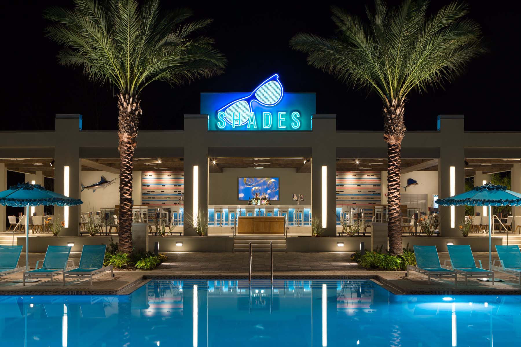 Hilton Orlando Buena Vista Palace – Disney Springs® Area Dining – Shades Poolside Bar & Grill