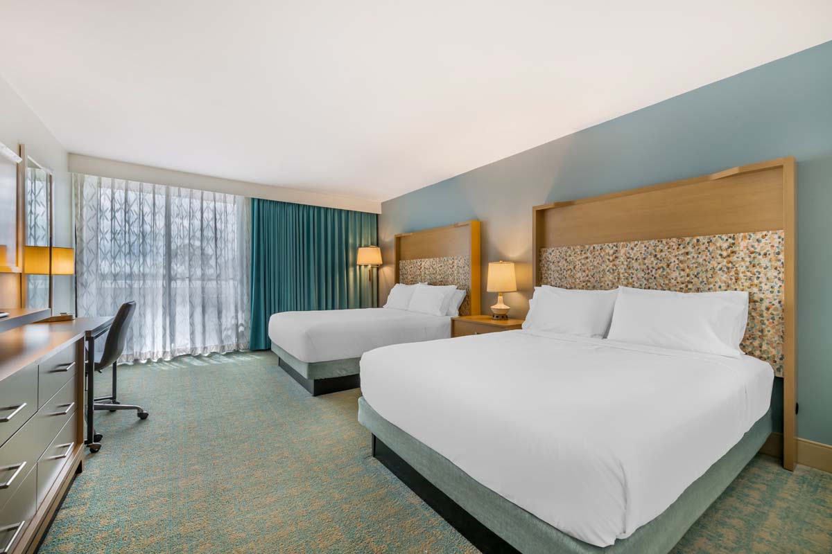 Holiday Inn Orlando – Disney Springs® Area Disney Fireworks View Room