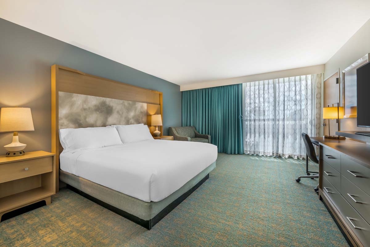 Holiday Inn Orlando – Disney Springs® Area Disney Springs® View Room