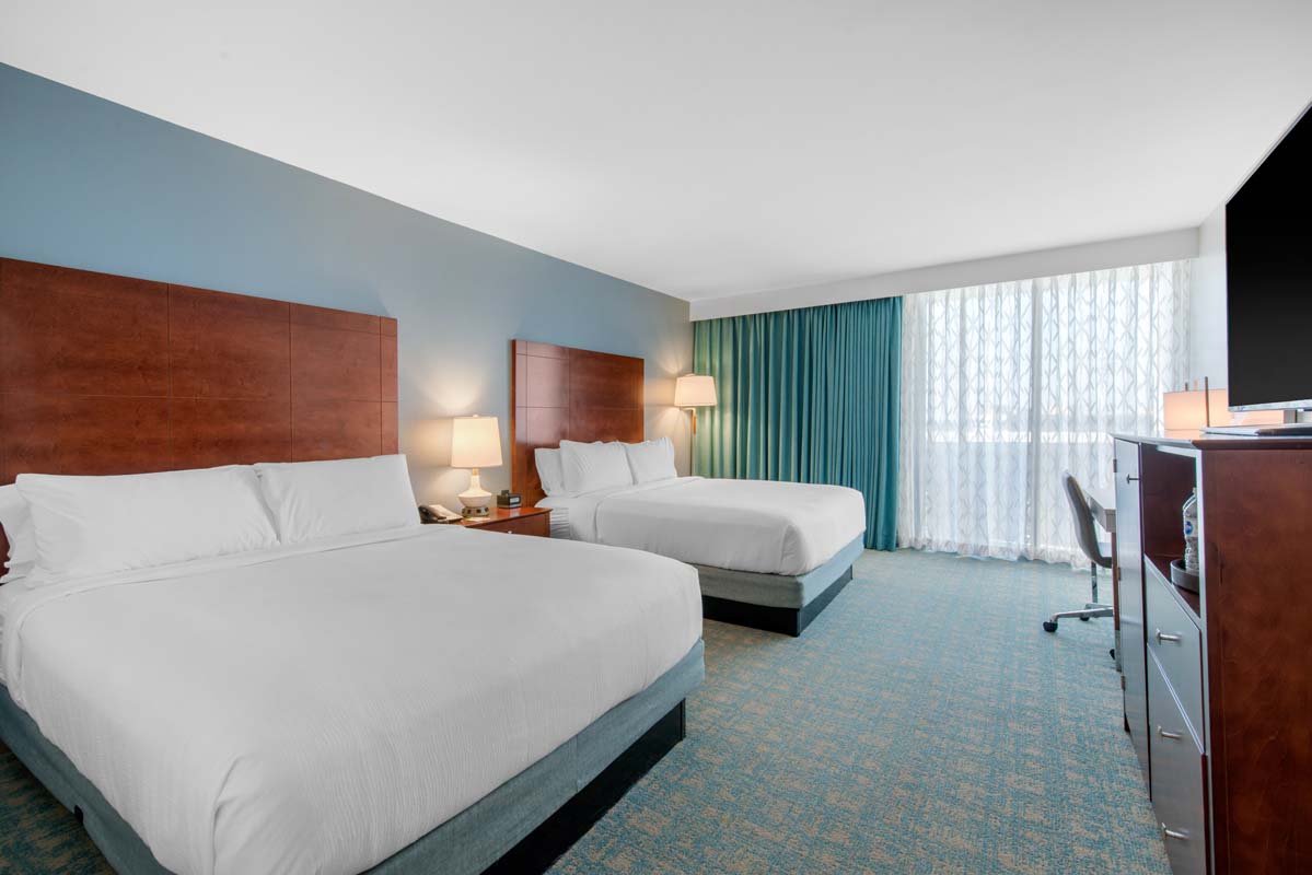 Holiday Inn Orlando – Disney Springs® Area Pool View Room