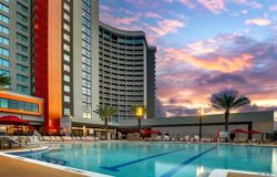 Drury Plaza Hotel - pool